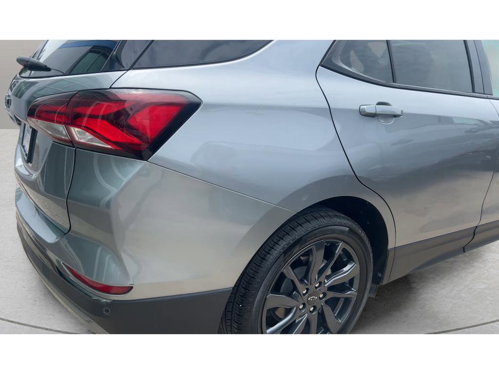 Used 2023 Chevrolet Equinox RS w/ RS Leather Package FWD image 4