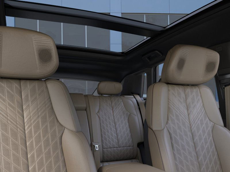 New 2026 Cadillac Lyriq Signature Sport w/ LPO, ONYX Package image 24