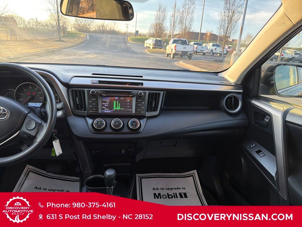 Used 2016 Toyota RAV4 LE image 33