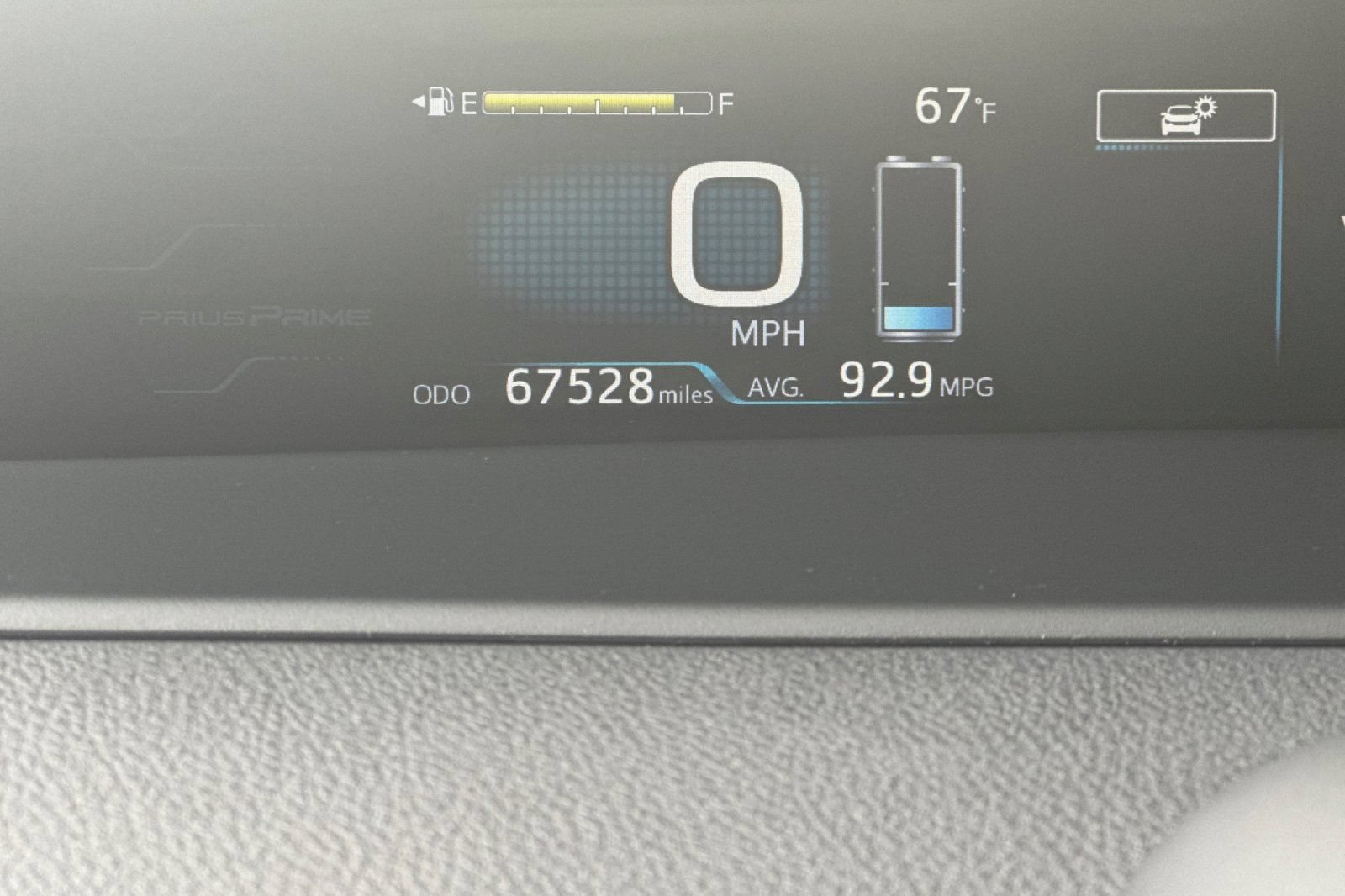 Used 2017 Toyota Prius Prime Premium FWD image 28