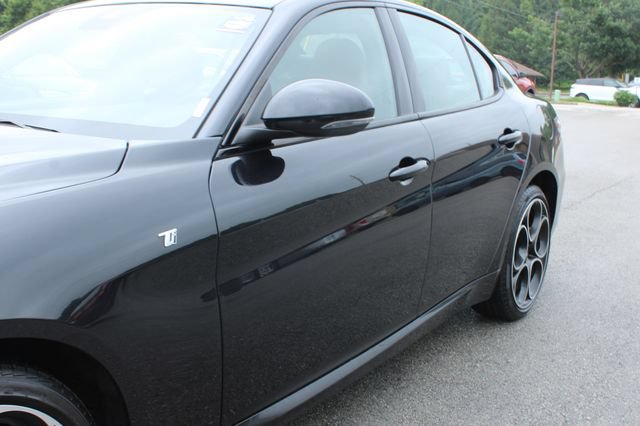 Used 2024 Alfa Romeo Giulia Ti AWD/4WD image 44