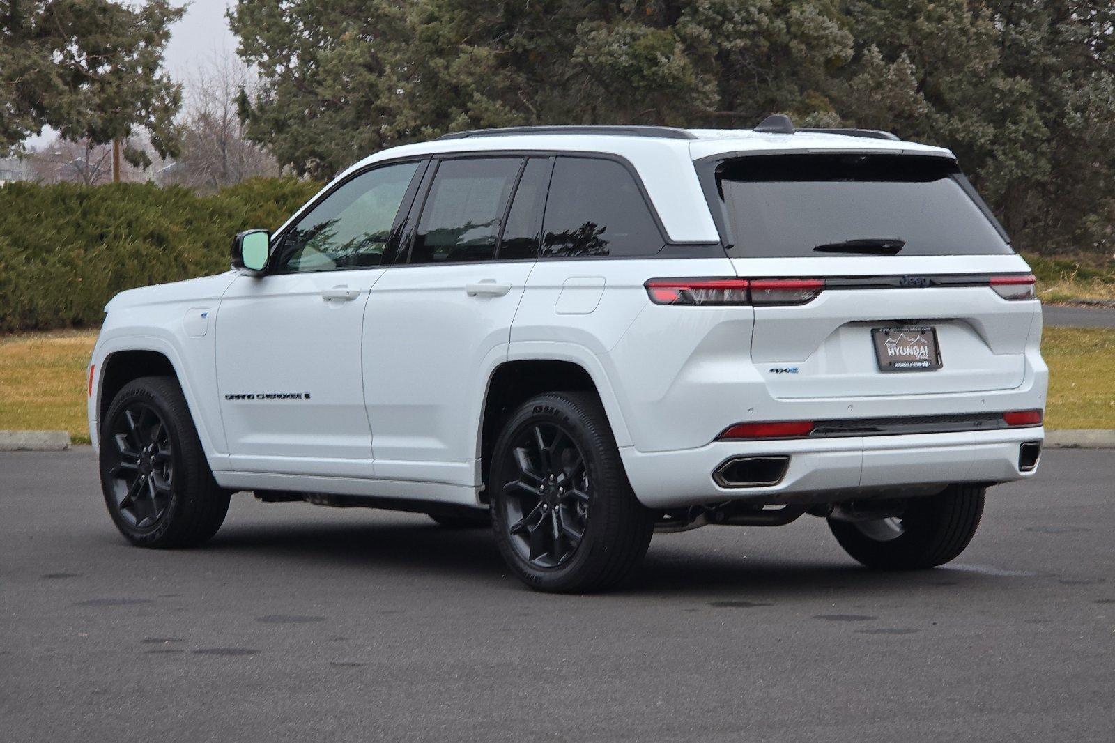 Used 2025 Jeep Grand Cherokee Limited 4xe image 6