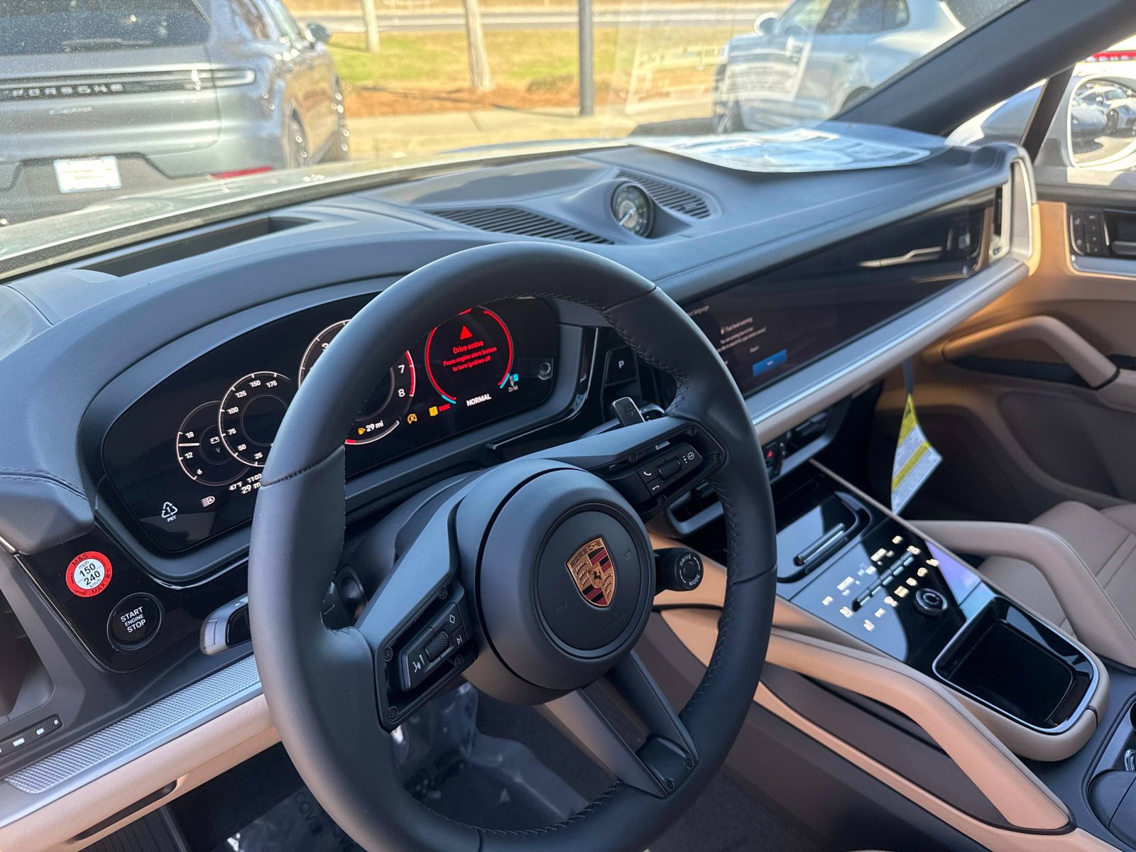 Certified 2026 Porsche Cayenne Coupe image 4