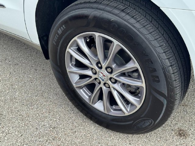 Used 2023 Buick Enclave Essence AWD/4WD image 8