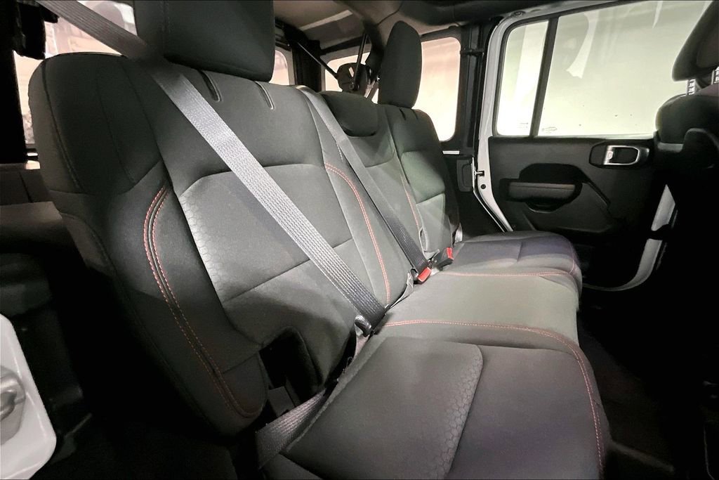 Used 2023 Jeep Wrangler Unlimited Rubicon w/ LED Lighting Group image 37
