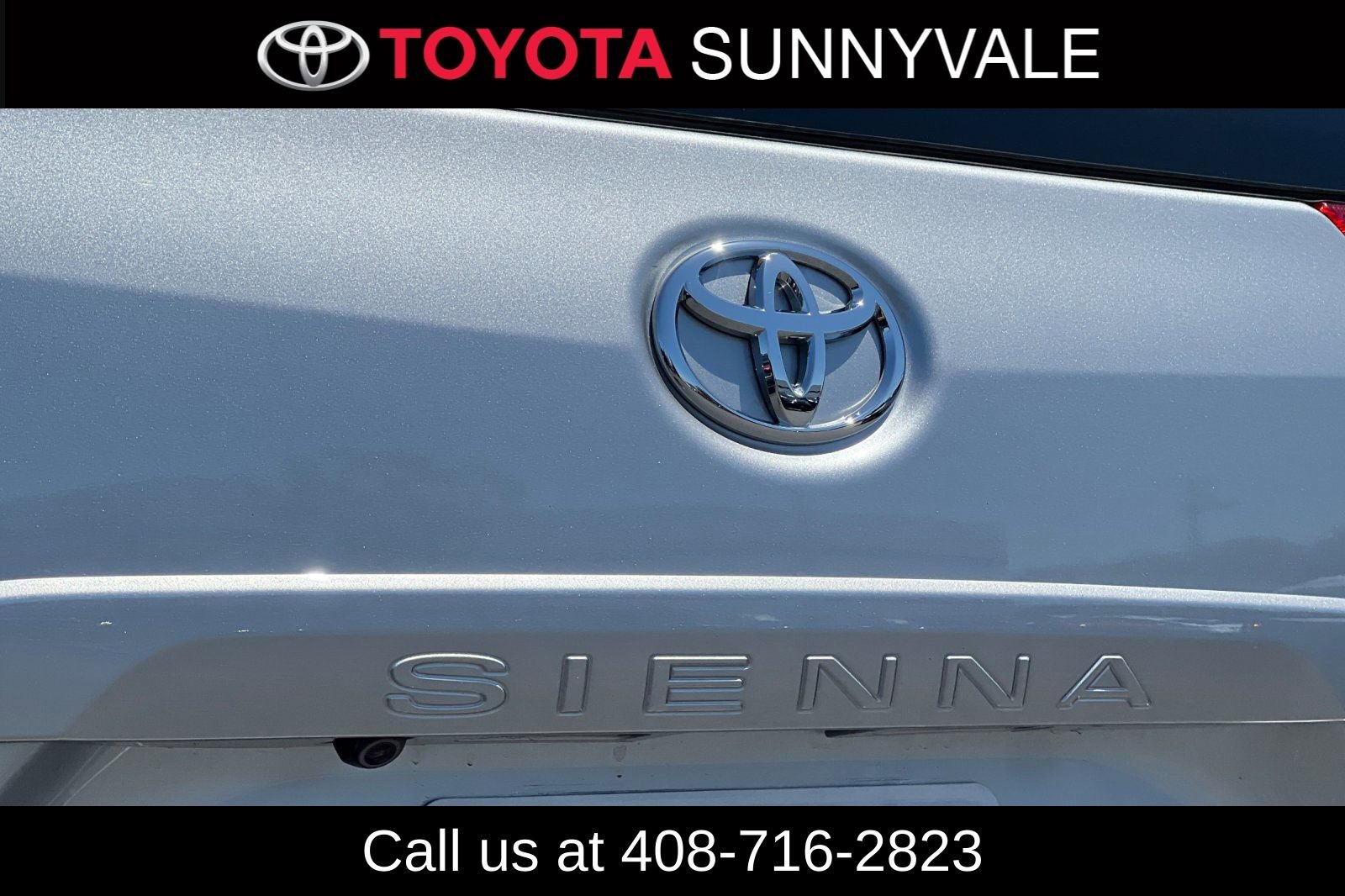 Used 2017 Toyota Sienna XLE w/ XLE Navigation Package FWD image 13