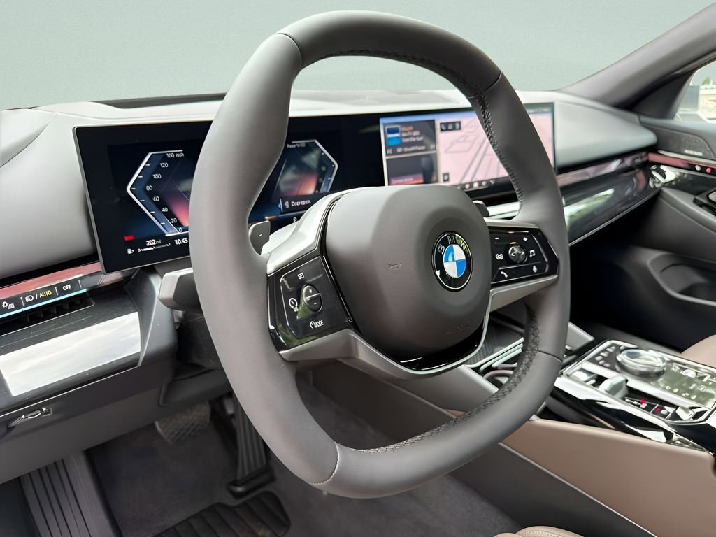 New 2027 BMW 530i RWD image 13