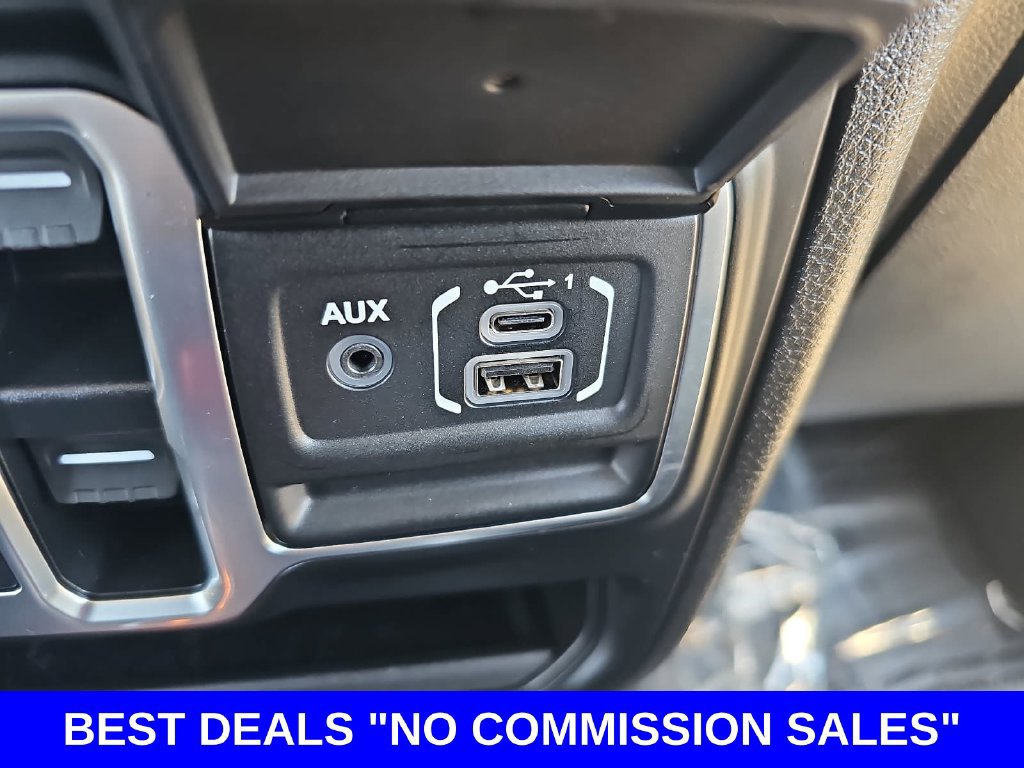 Used 2025 Jeep Gladiator Sport AWD/4WD image 24