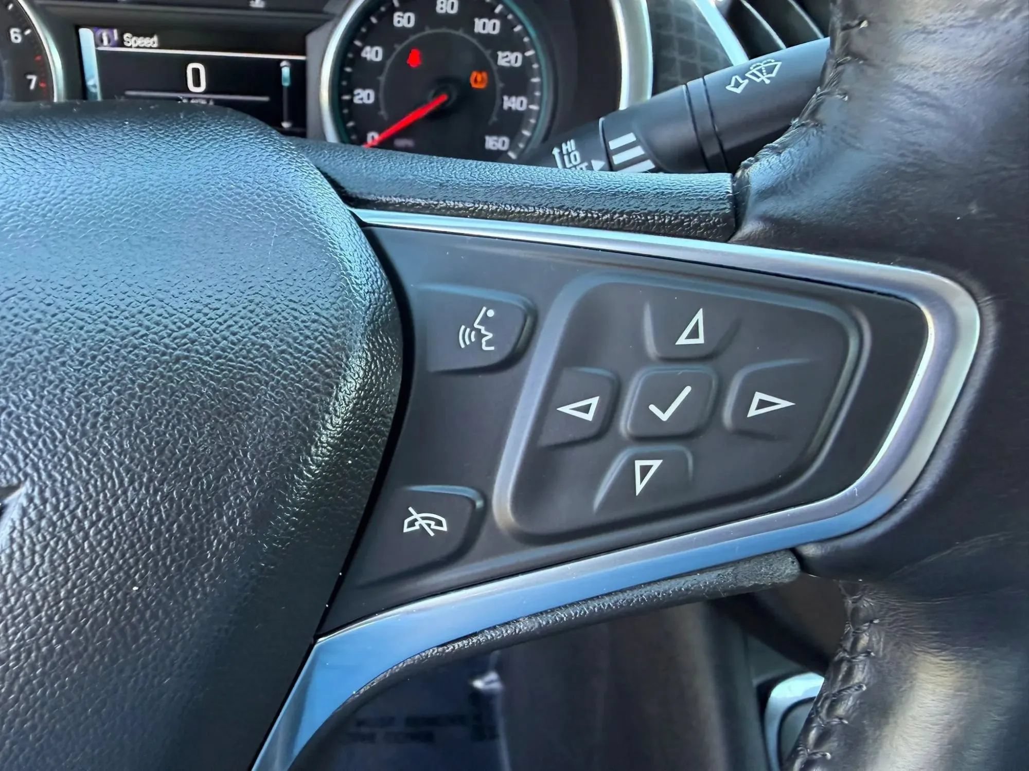 Used 2018 Chevrolet Malibu LT FWD image 18