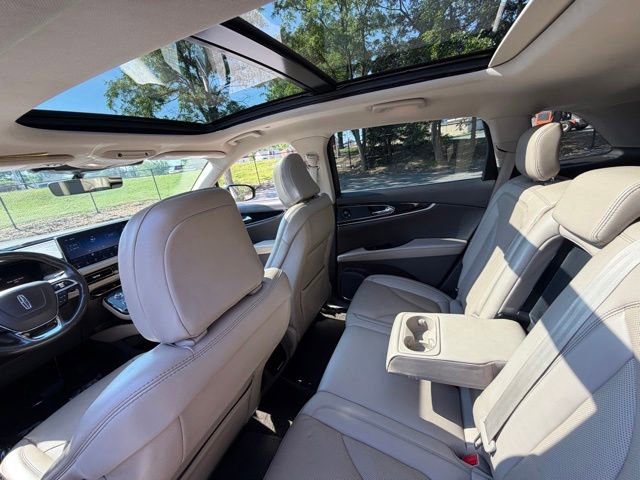 Used 2023 Lincoln Nautilus Reserve w/ Luxury Package AWD/4WD image 25