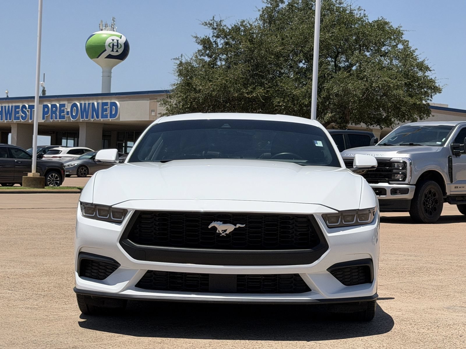 Used 2025 Ford Mustang Premium RWD image 9