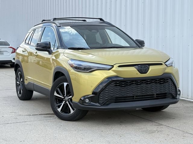 Used 2024 Toyota Corolla Cross AWD Hybrid image 2