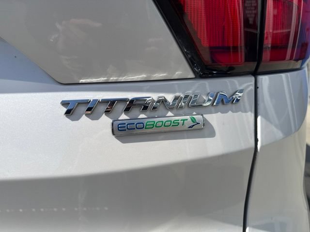 Used 2019 Ford Escape Titanium FWD image 5