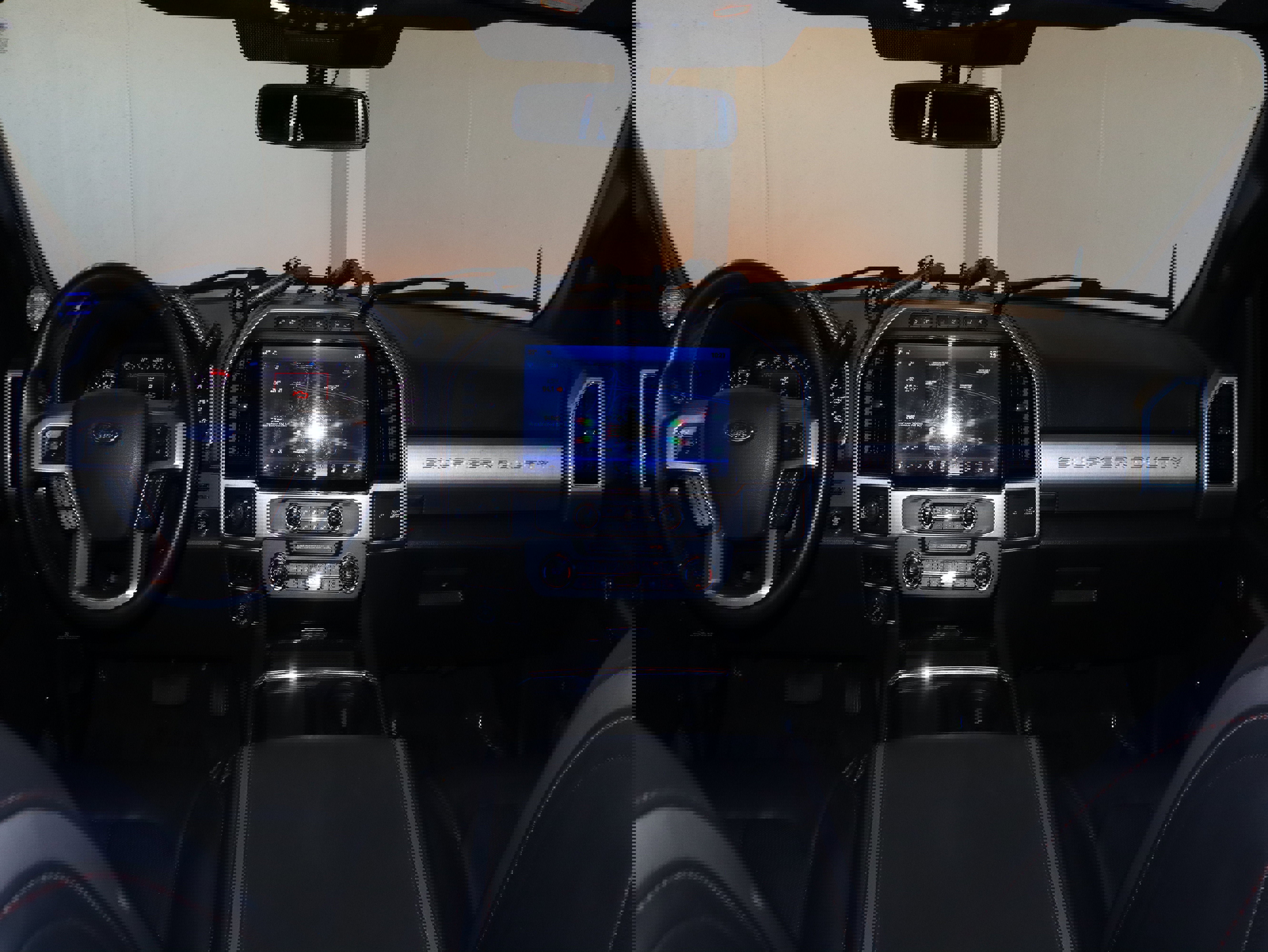 Used 2022 Ford F350 Platinum w/ Tremor Off-Road Package image 26