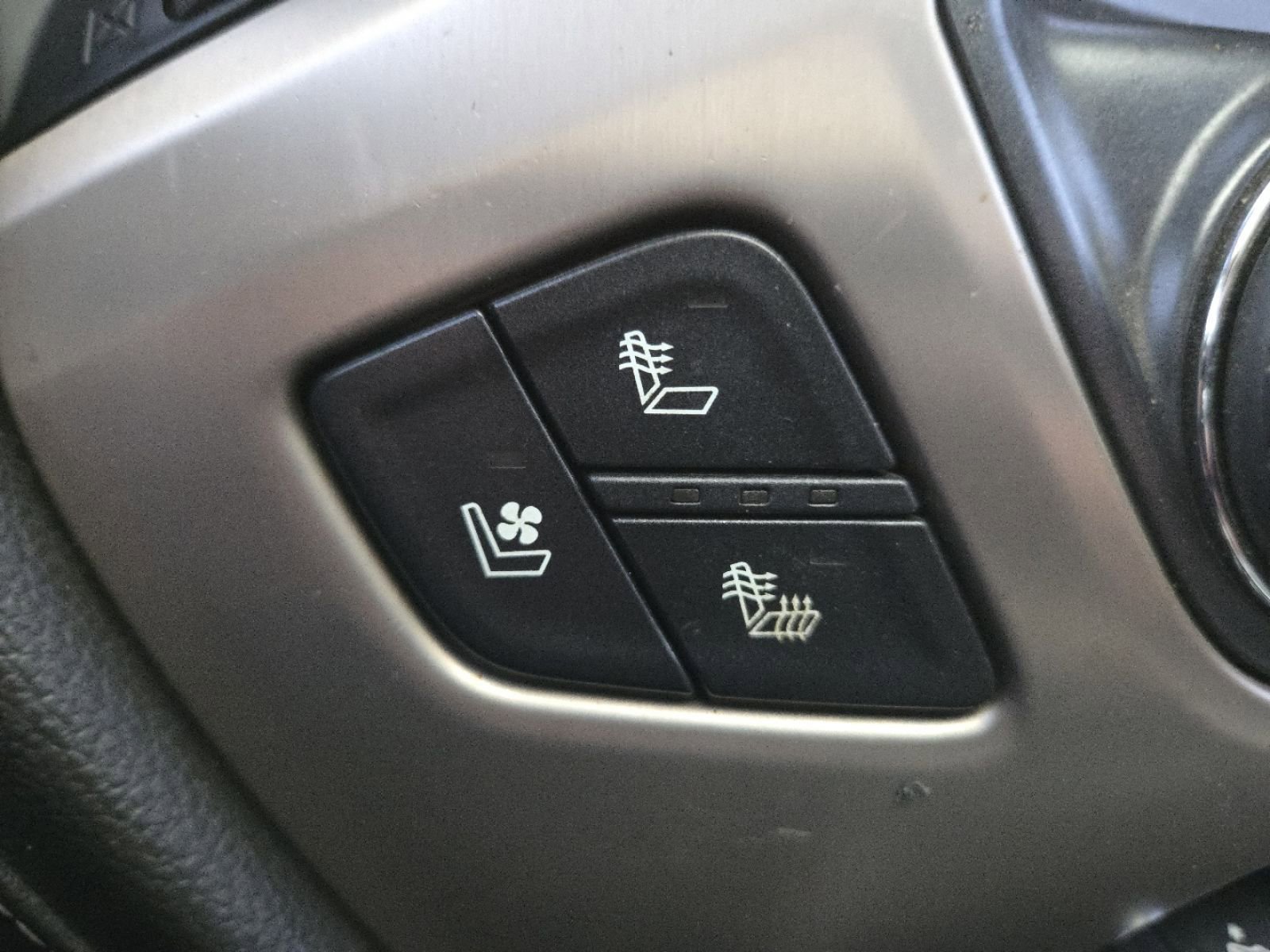 Used 2018 GMC Sierra 2500 Denali w/ Duramax Plus Package image 7