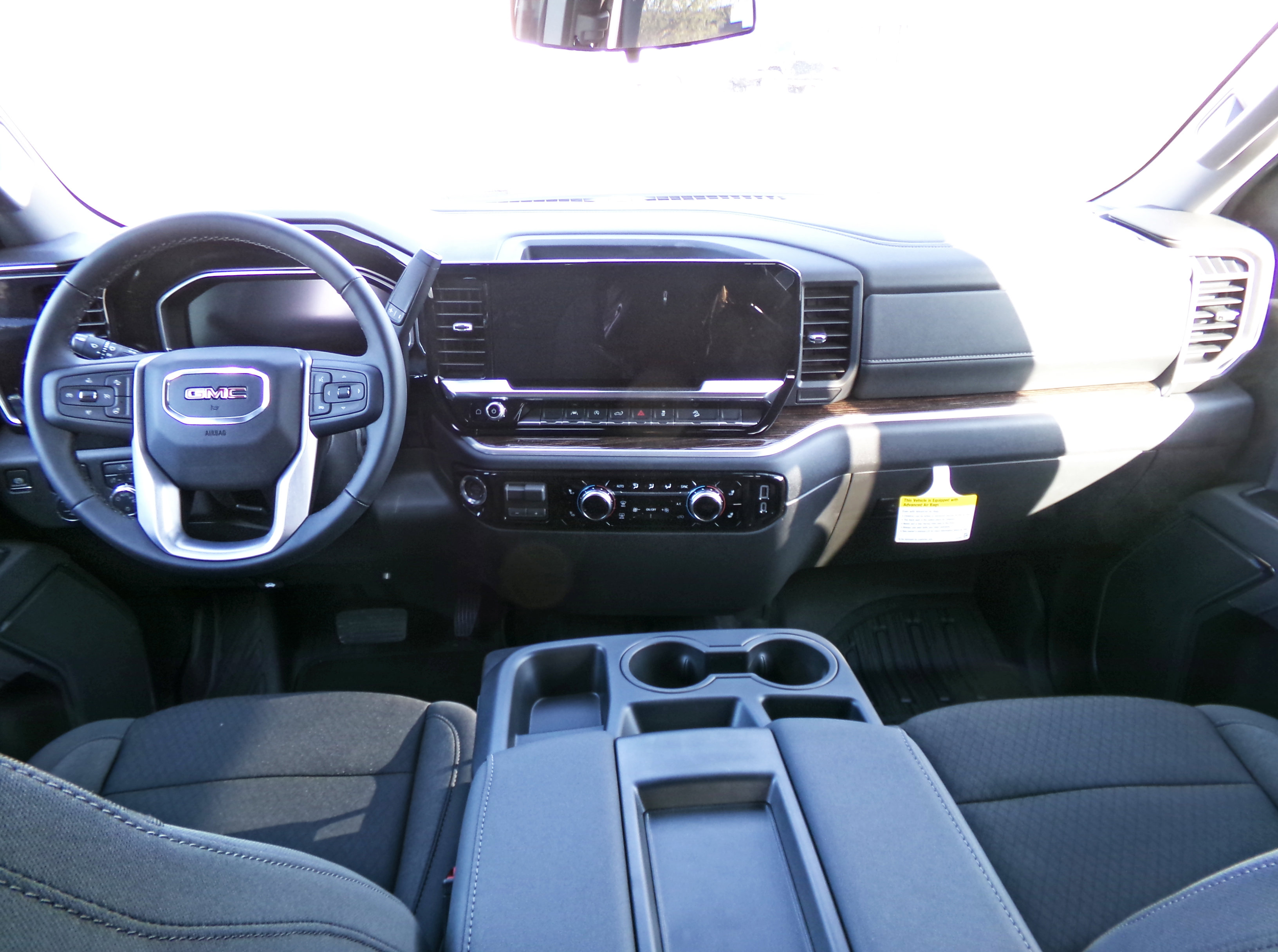 New 2026 GMC Sierra 1500 SLE image 7