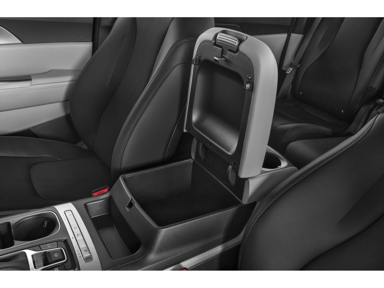 Certified 2024 Kia Carnival LX FWD image 10