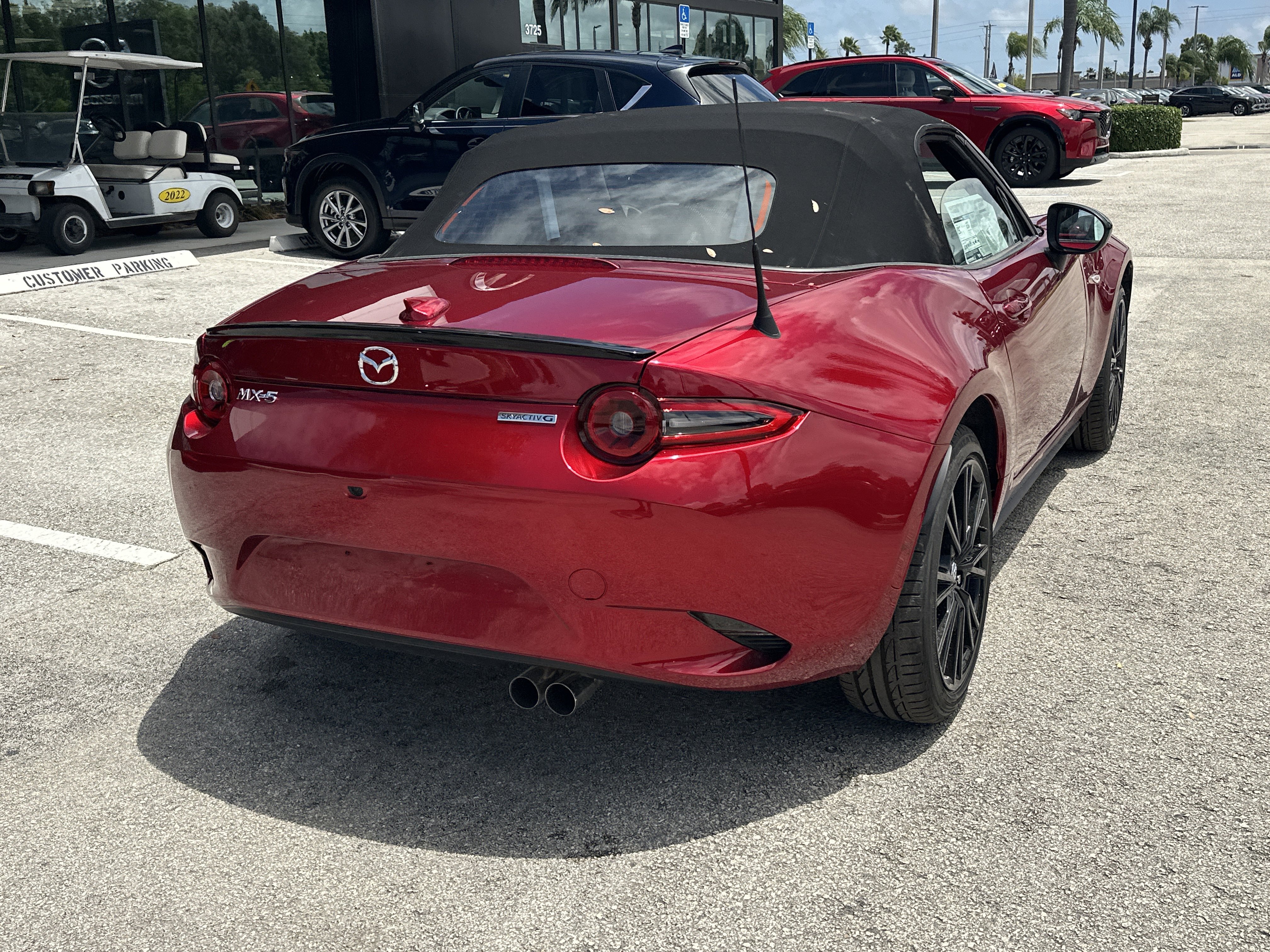 New 2026 MAZDA MX-5 Miata Club w/ Interior Package RWD image 9