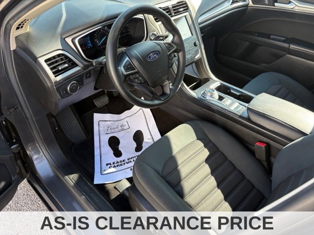 Used 2019 Ford Fusion SE FWD image 38