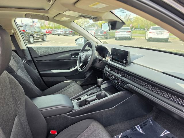 Used 2024 Honda Accord EX image 11