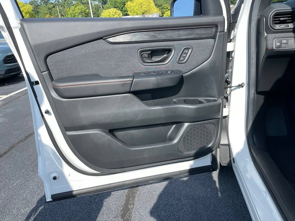 Certified 2026 Honda Passport TrailSport image 23
