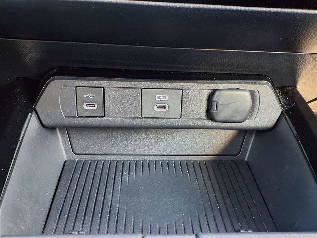 Used 2025 Toyota Prius Limited image 7