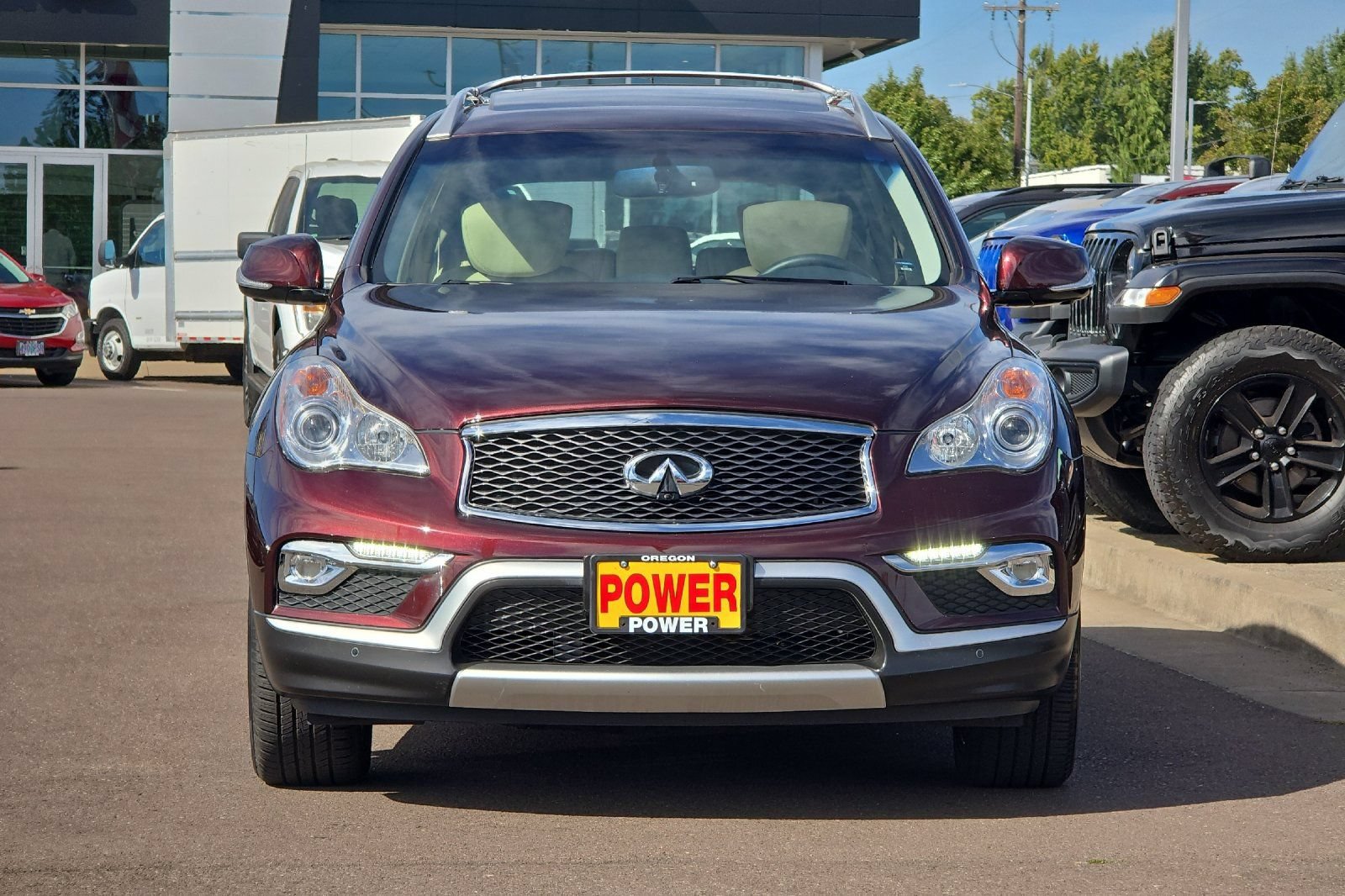 Used 2017 INFINITI QX50 AWD w/ Premium Plus Package image 9