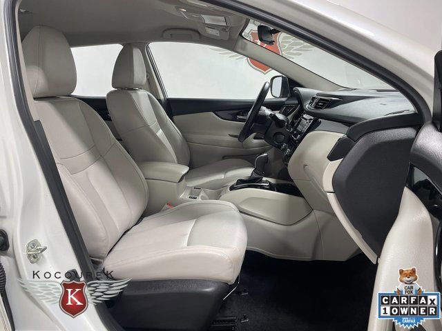 Used 2022 Nissan Rogue Sport SL AWD/4WD image 23