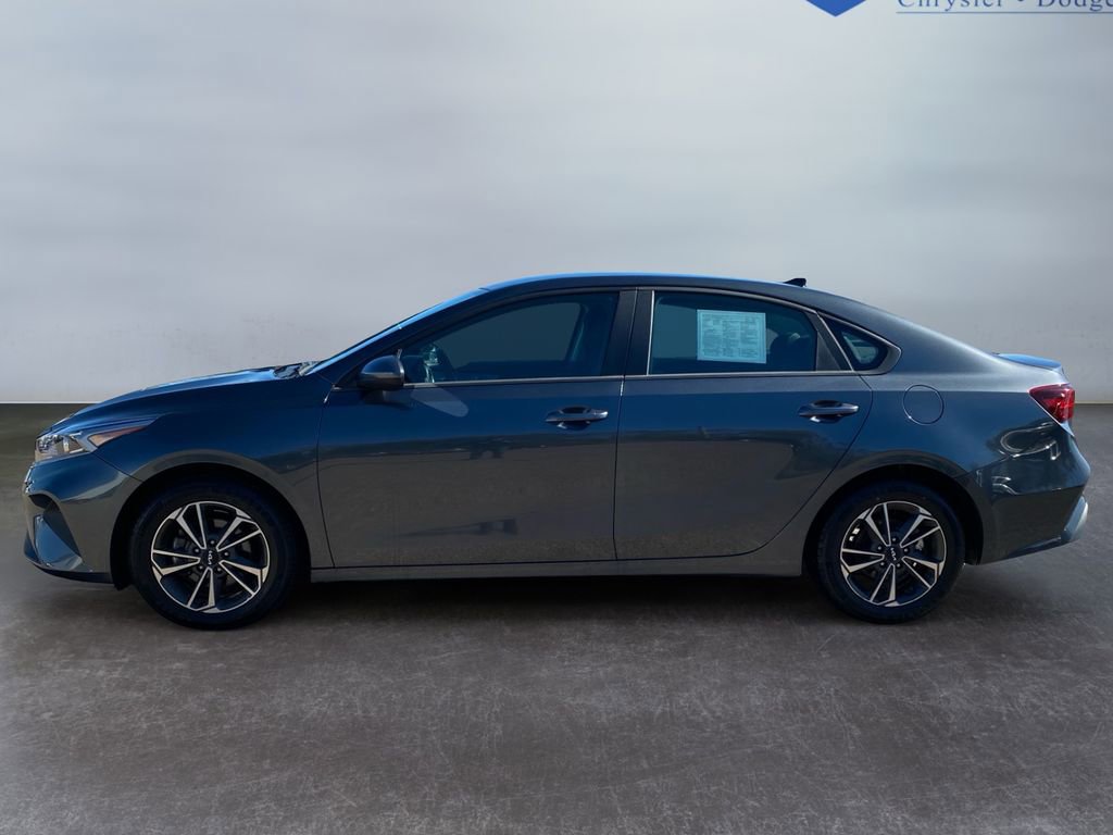 Used 2024 Kia Forte LXS FWD image 2