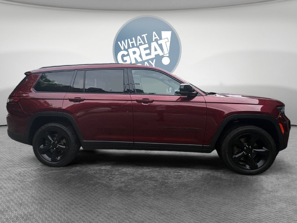 Certified 2023 Jeep Grand Cherokee L Laredo AWD/4WD image 2
