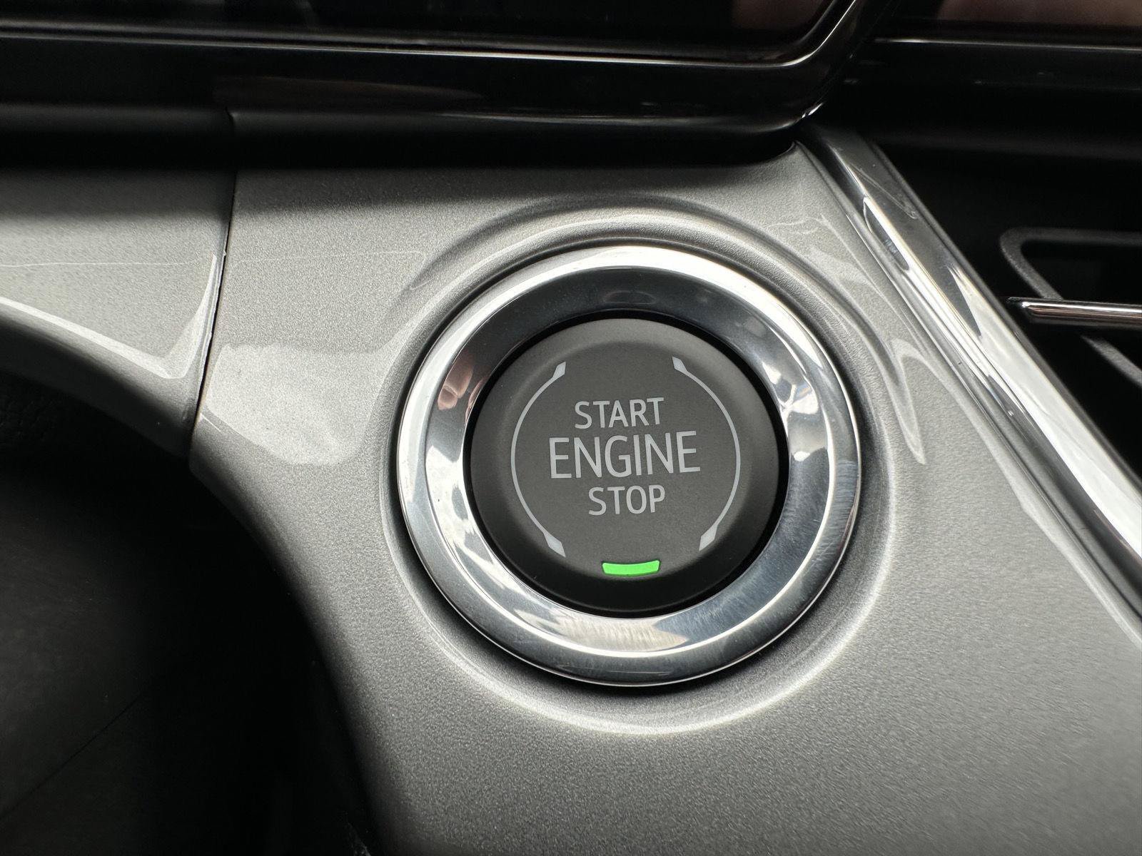 New 2026 Chevrolet Trax LT w/ Sunroof Package FWD image 27