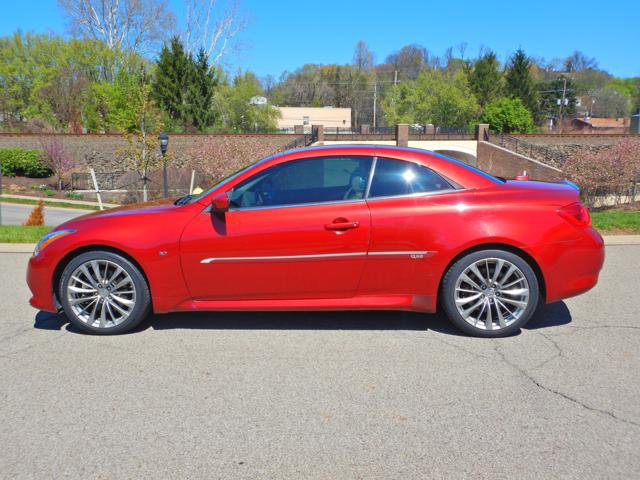 Used 2014 INFINITI Q60 Convertible w/ Premium Package image 6