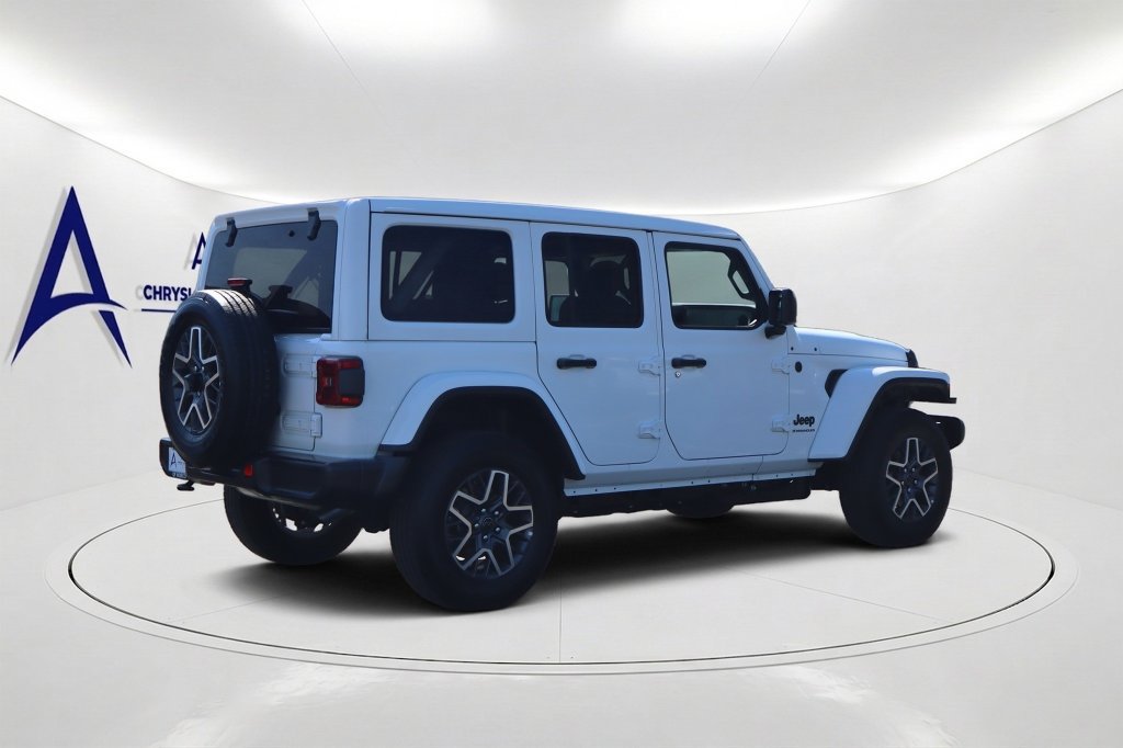 Certified 2026 Jeep Wrangler Unlimited Sahara AWD/4WD image 4