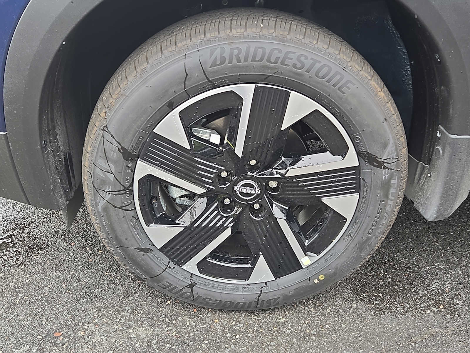 New 2027 Nissan Kicks SV AWD/4WD image 8