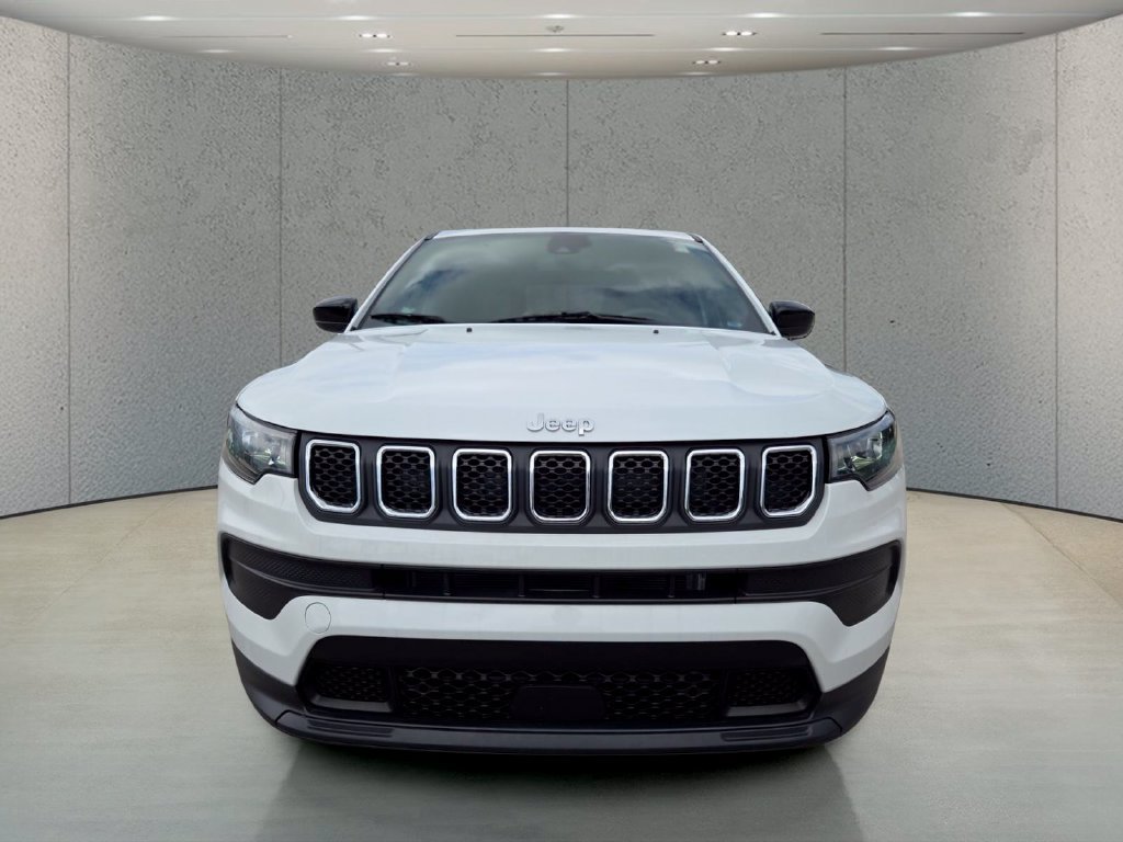 Used 2023 Jeep Compass Sport AWD/4WD image 12