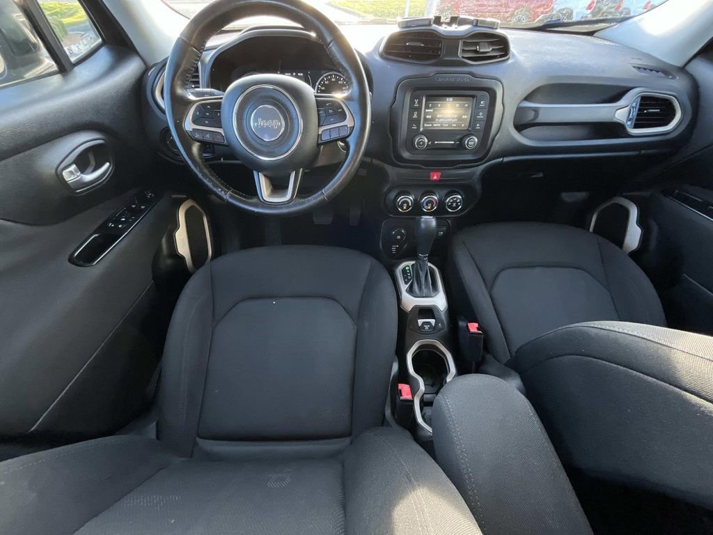 Used 2017 Jeep Renegade Latitude image 15