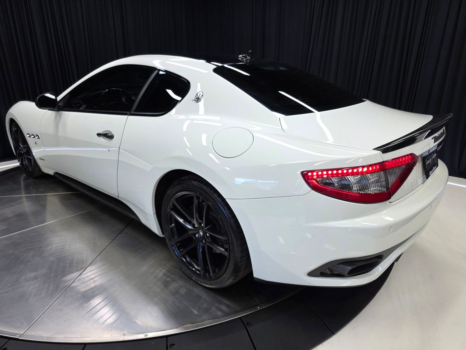 Used 2015 Maserati GranTurismo Sport RWD image 50