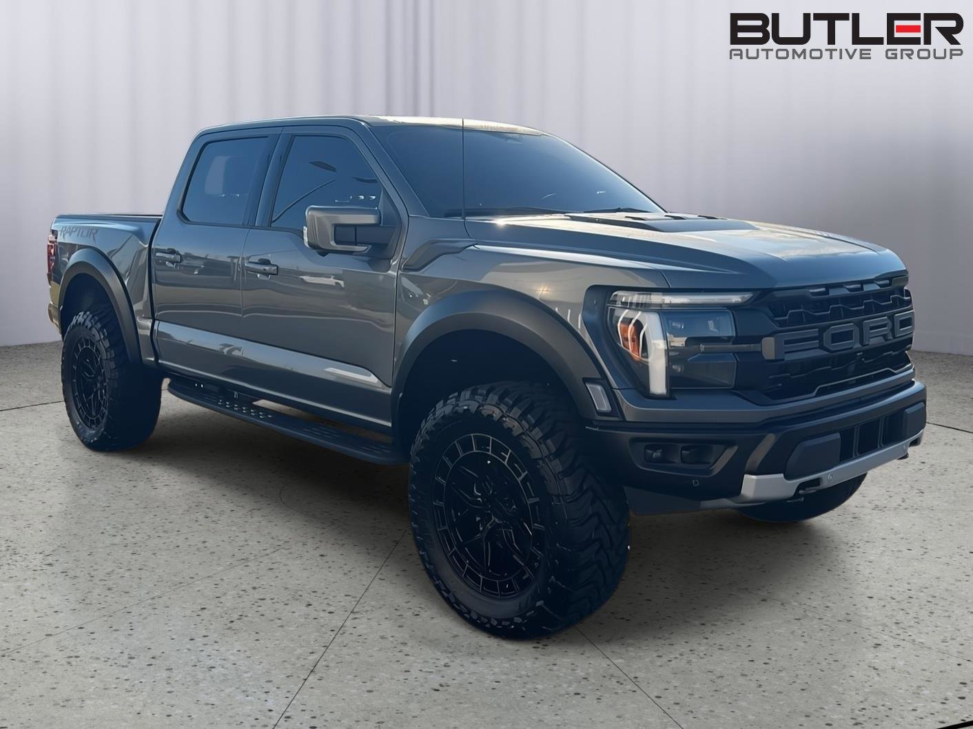 Used 2025 Ford F150 Raptor AWD/4WD image 8