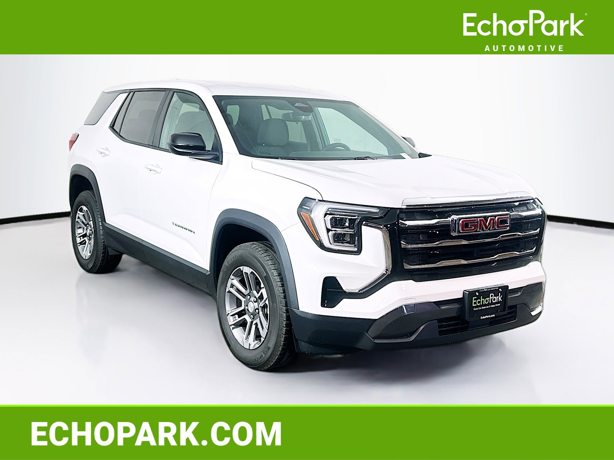 Used 2025 GMC Terrain Elevation AWD/4WD image 1