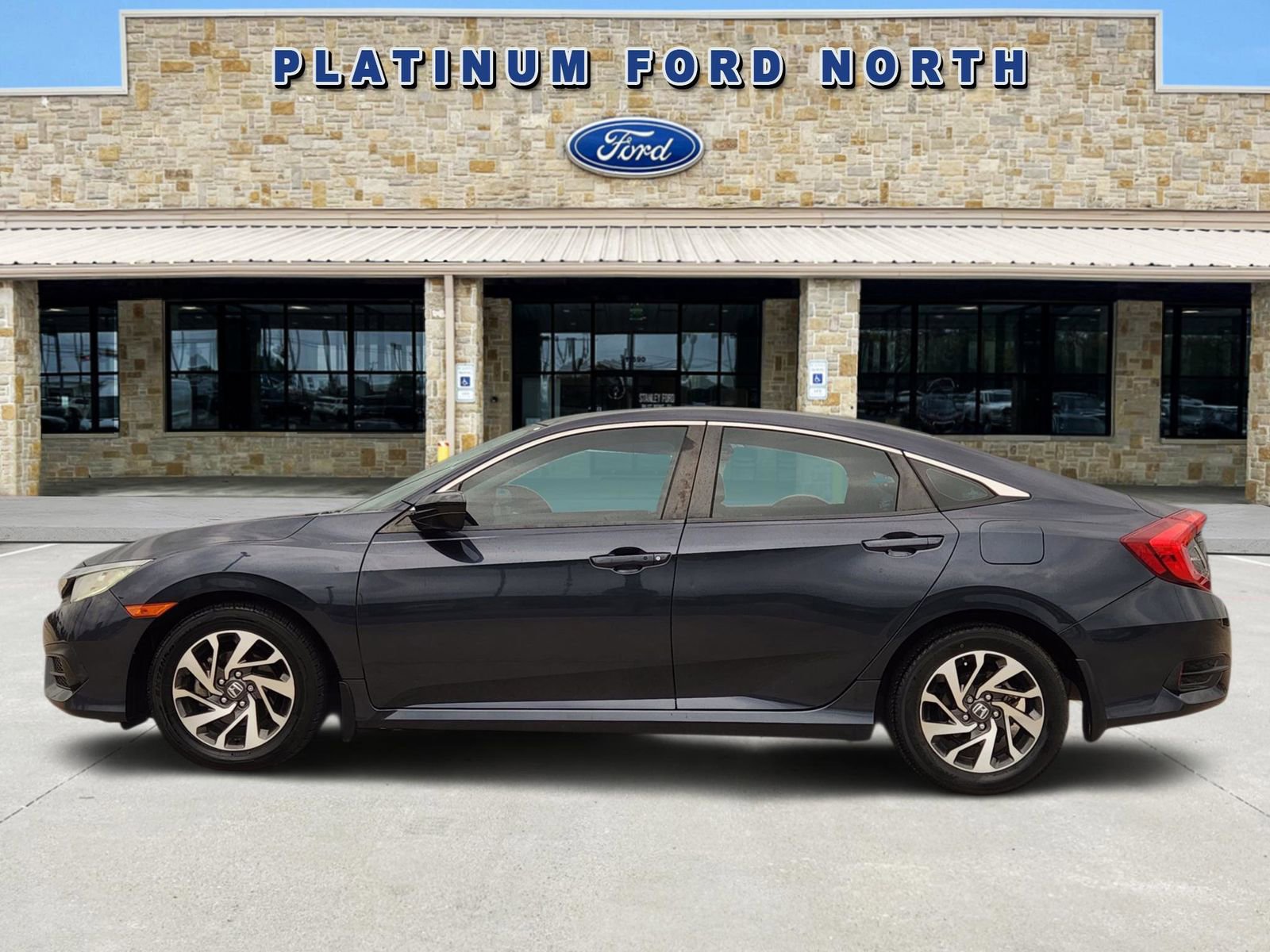 Used 2016 Honda Civic EX image 3