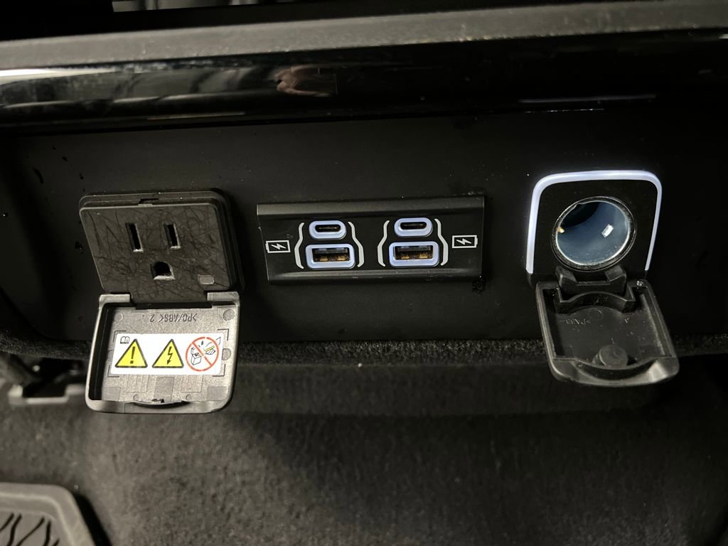 Used 2024 Jeep Wagoneer L Series II w/ Flexible Seating Group image 26