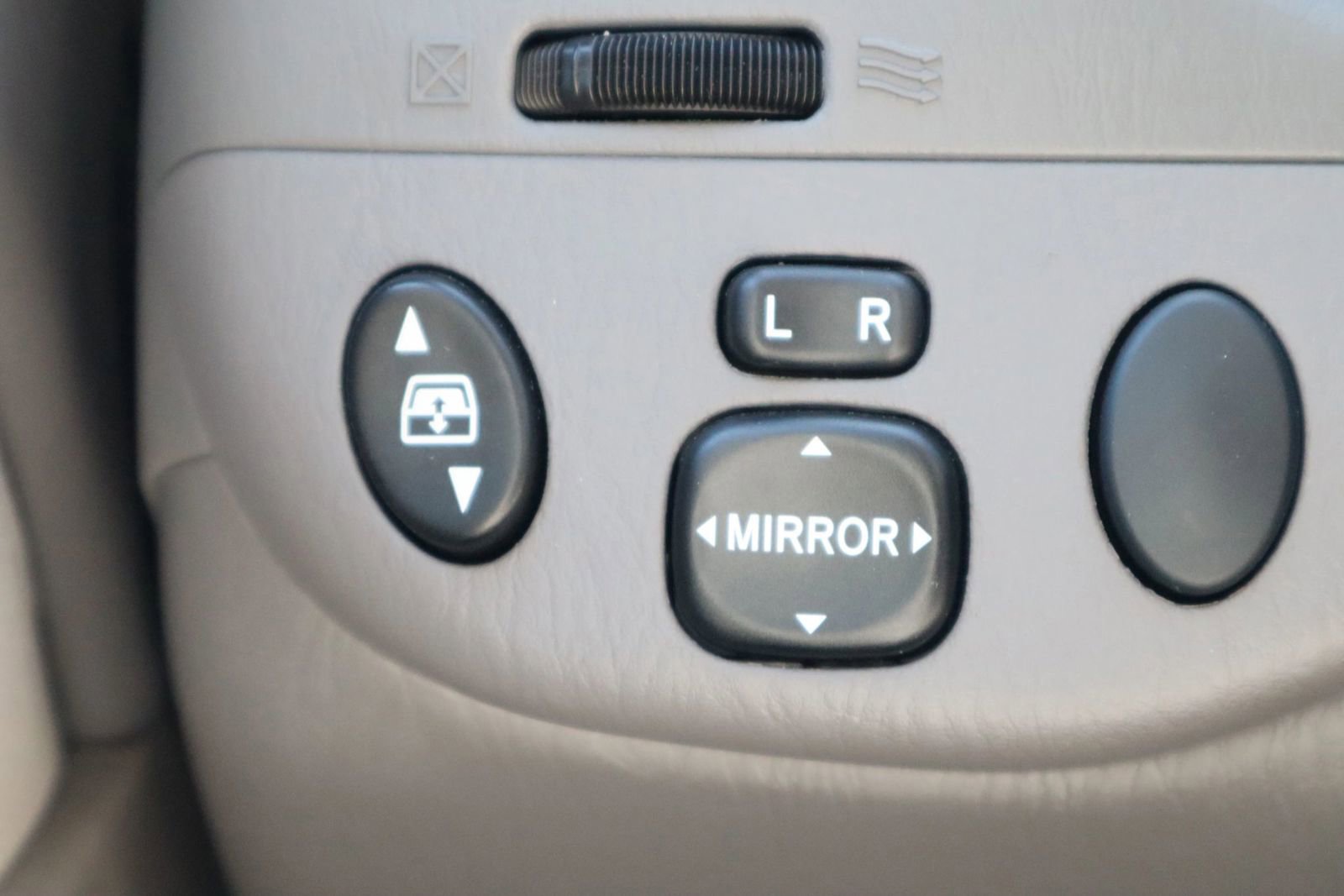 Used 2005 Toyota Tundra SR5 RWD image 25