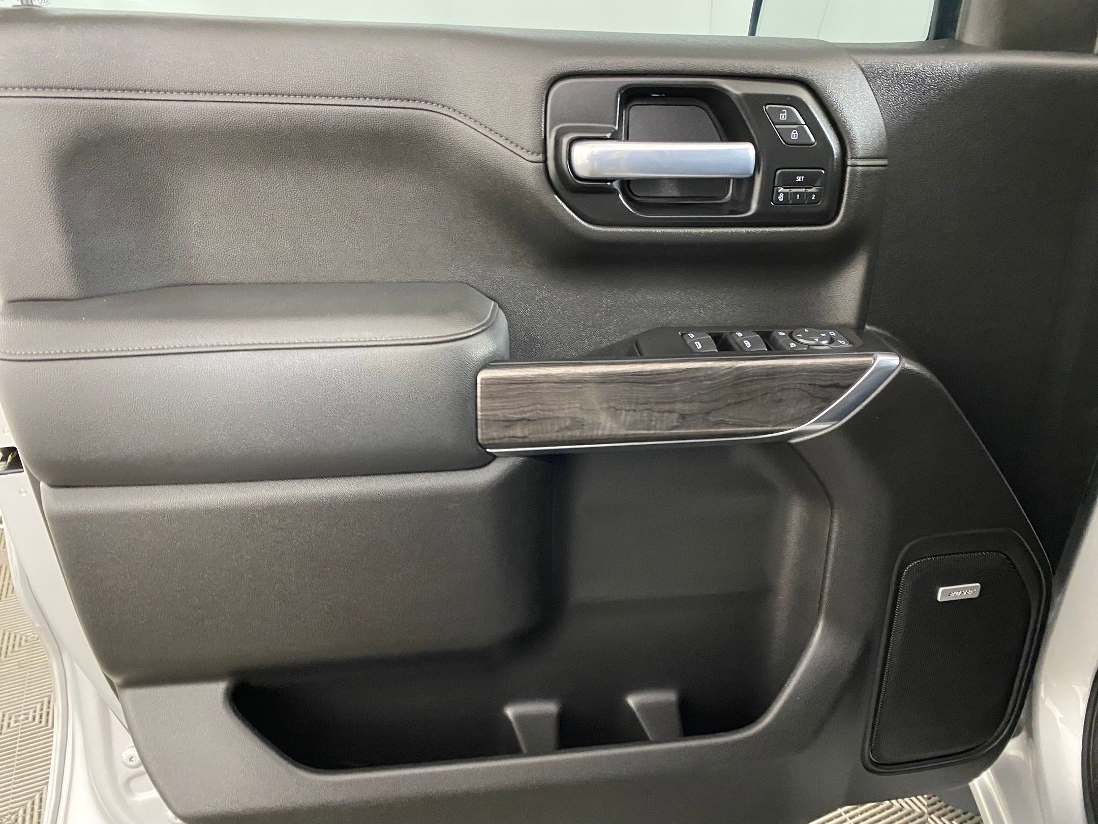 Used 2021 Chevrolet Silverado 1500 LTZ w/ LTZ Premium Package image 22