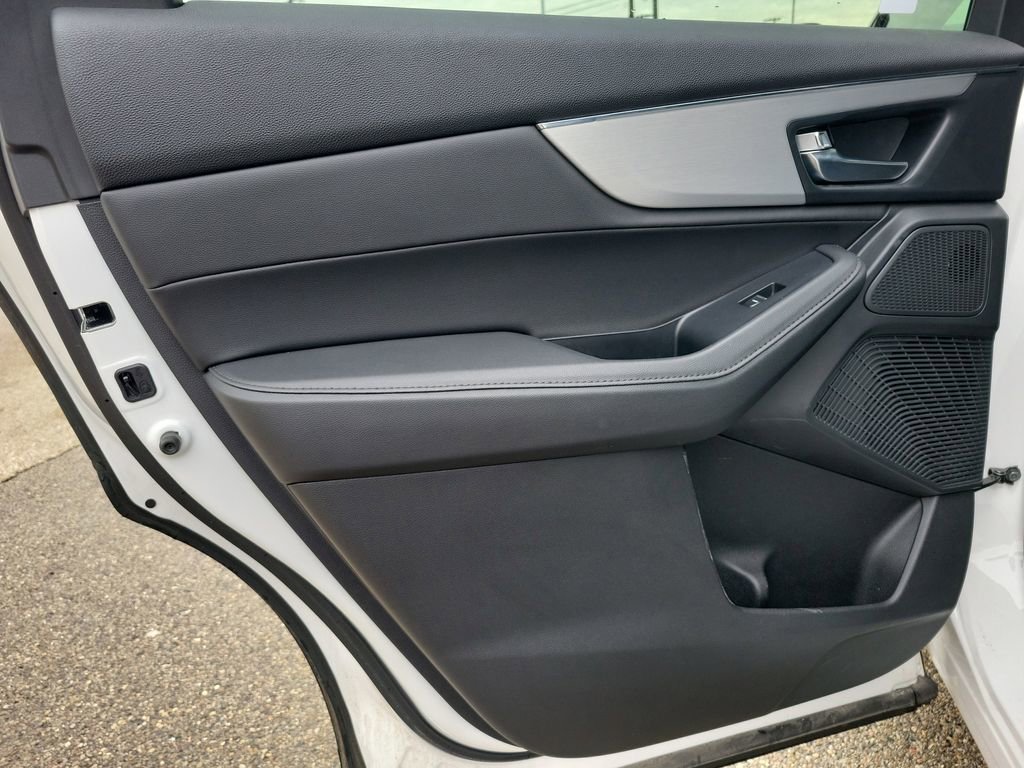 Used 2025 Acura MDX Base image 15