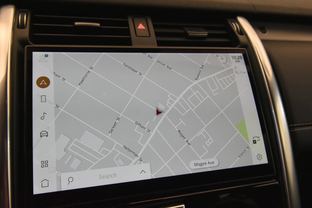 Used 2021 Land Rover Discovery S R-Dynamic image 23