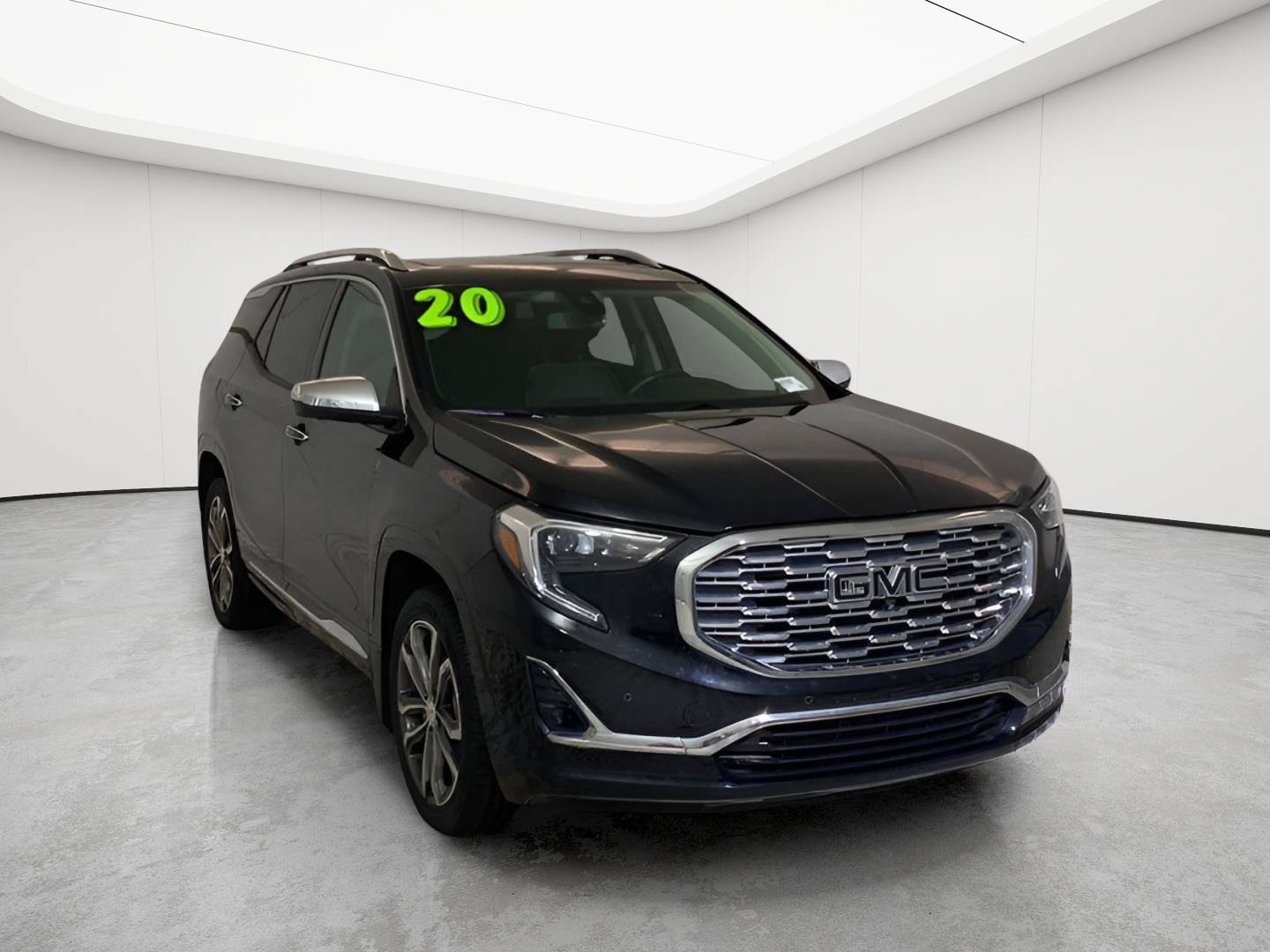 Certified 2020 GMC Terrain Denali w/ Denali Premium Package AWD/4WD image 2