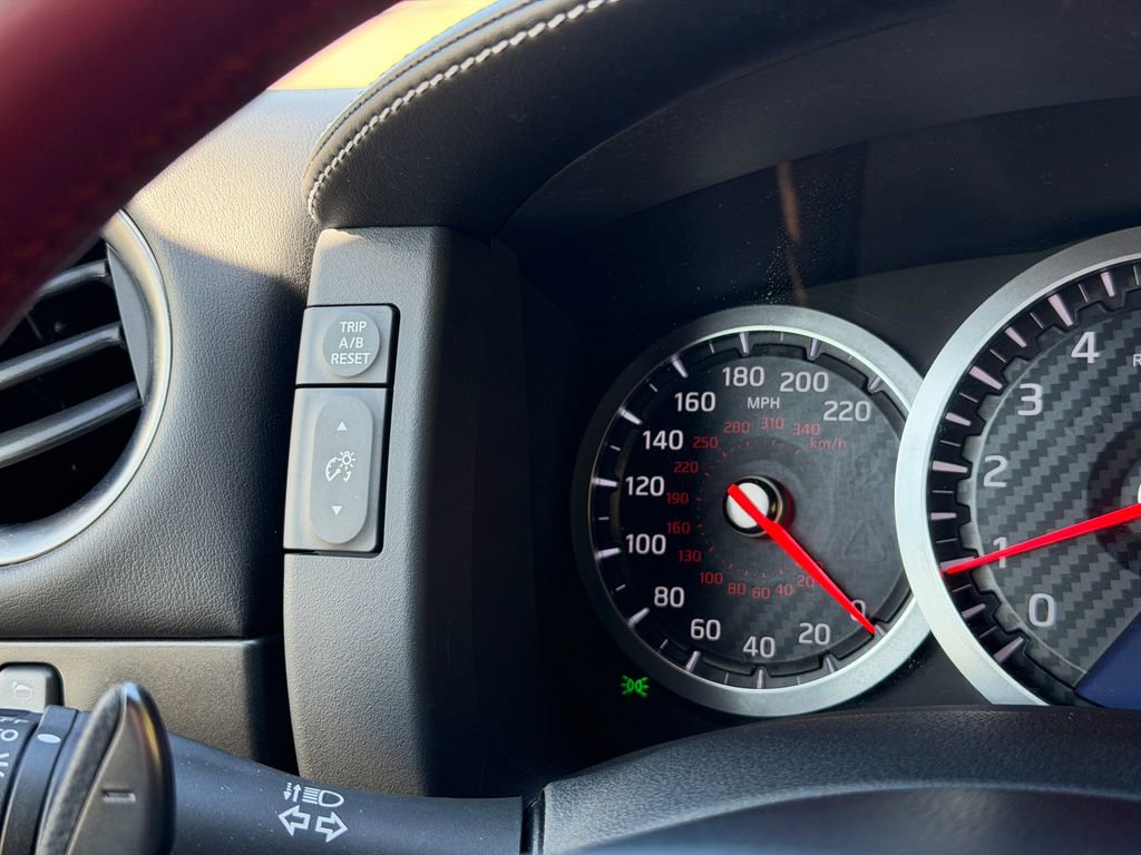 Used 2015 Nissan GT-R Black Edition image 20