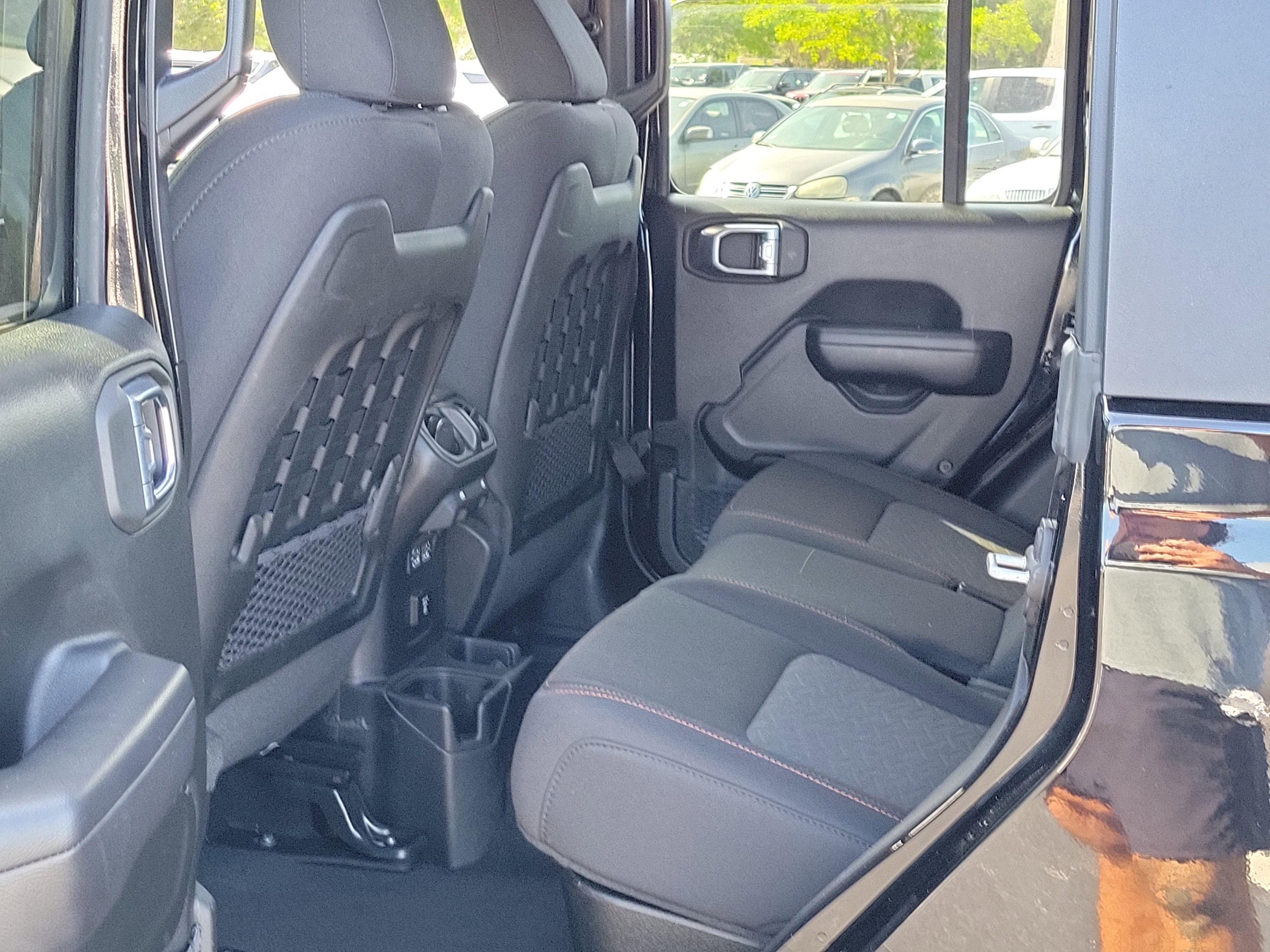 Used 2021 Jeep Gladiator Mojave AWD/4WD image 14
