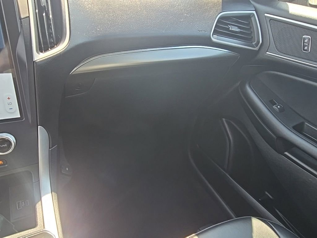 Used 2022 Ford Edge SEL image 20