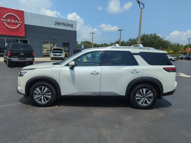 Certified 2023 Nissan Pathfinder SL AWD/4WD image 11